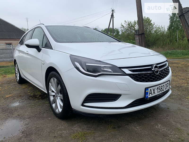 Универсал Opel Astra 2017 в Харькове