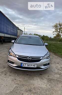 Універсал Opel Astra 2016 в Галичі