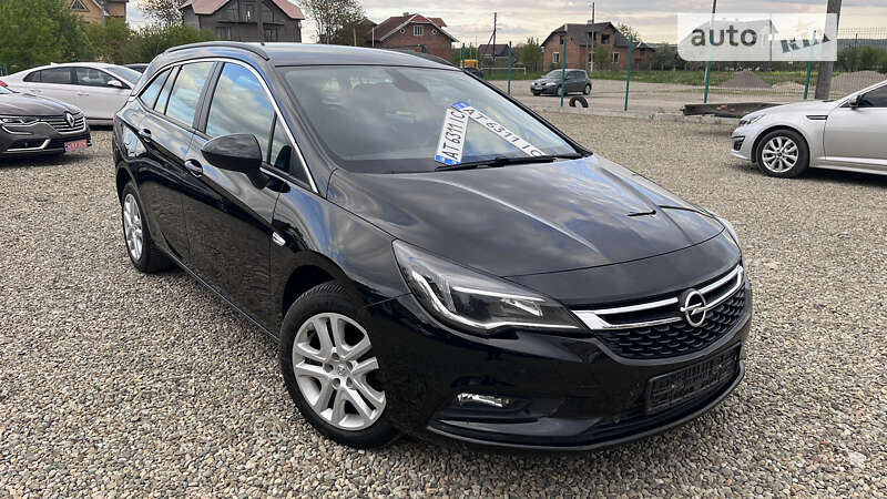 Универсал Opel Astra 2017 в Калуше