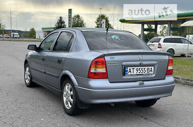 Седан Opel Astra 2008 в Коломые