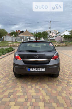 Хэтчбек Opel Astra 2009 в Николаеве