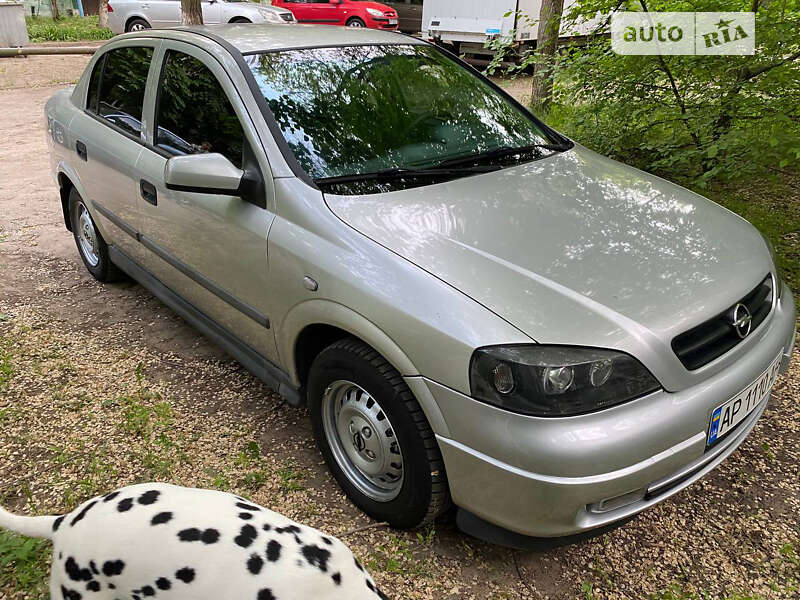 Седан Opel Astra 1999 в Запоріжжі