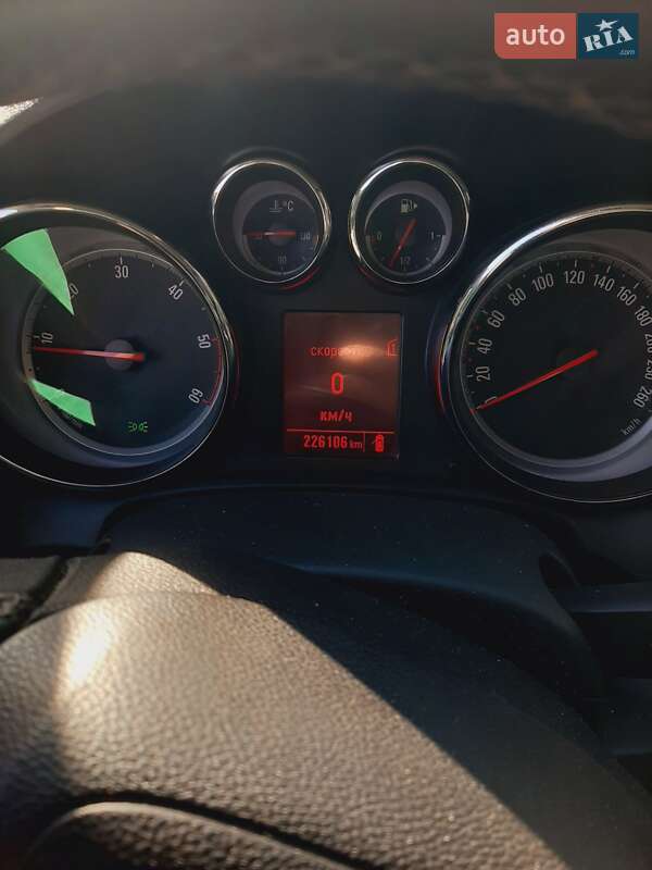 Универсал Opel Astra 2012 в Николаеве