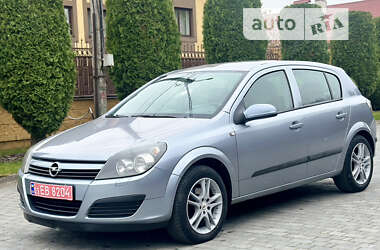Хэтчбек Opel Astra 2005 в Ровно