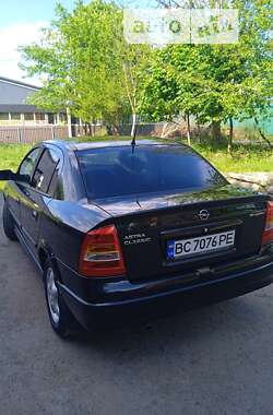 Седан Opel Astra 2007 в Львове