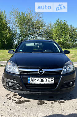 Универсал Opel Astra 2005 в Деражне