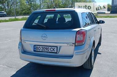 Універсал Opel Astra 2008 в Тернополі