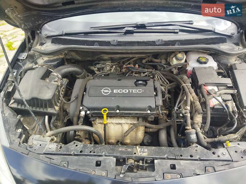 Универсал Opel Astra 2011 в Виннице