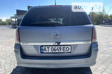 Универсал Opel Astra 2010 в Городенке