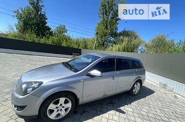 Универсал Opel Astra 2010 в Городенке