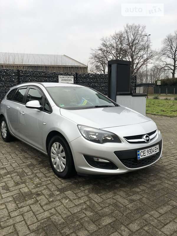 Универсал Opel Astra 2015 в Коломые