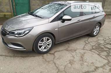 Універсал Opel Astra 2017 в Одесі