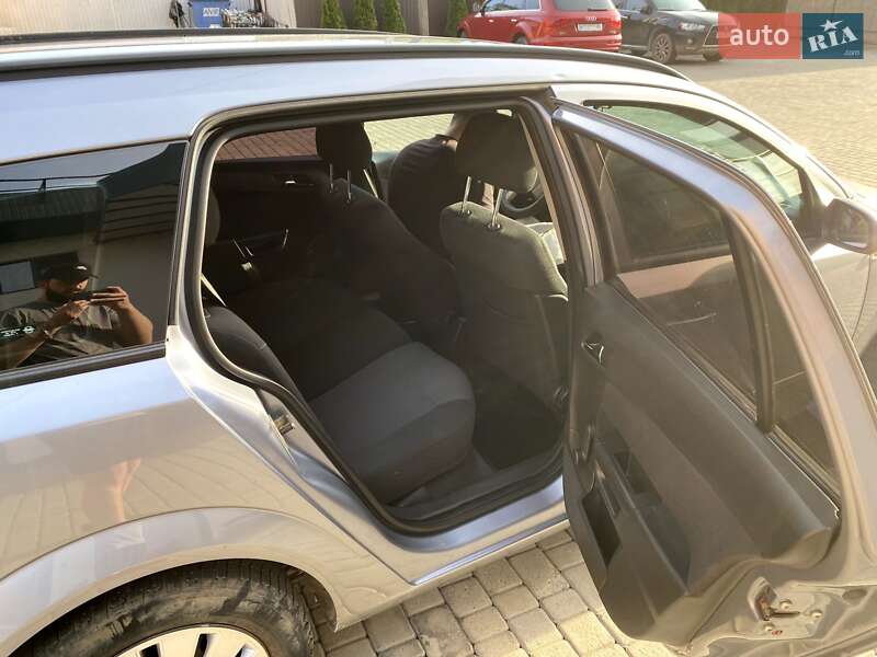 Універсал Opel Astra 2008 в Хусті