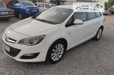 Универсал Opel Astra 2015 в Житомире