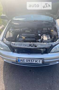 Седан Opel Astra 1999 в Каменском