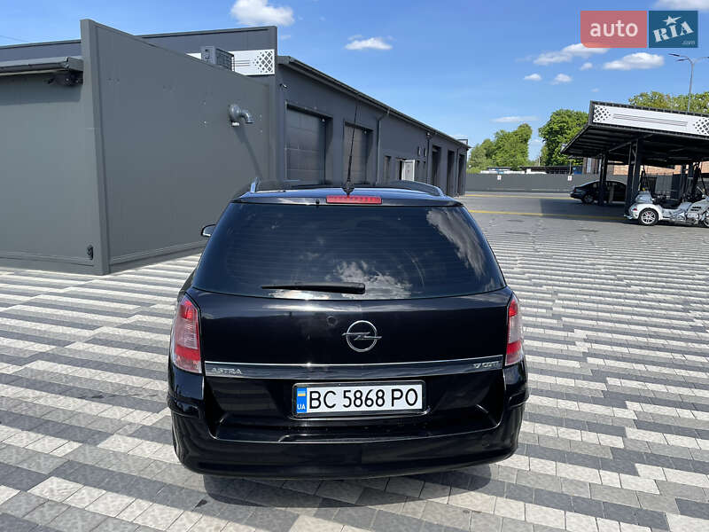 Універсал Opel Astra 2008 в Львові