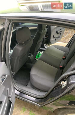 Хэтчбек Opel Astra 2007 в 