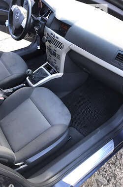 Универсал Opel Astra 2007 в 