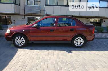 Седан Opel Astra 2006 в Дніпрі