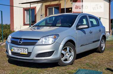 Хэтчбек Opel Astra 2007 в Киеве