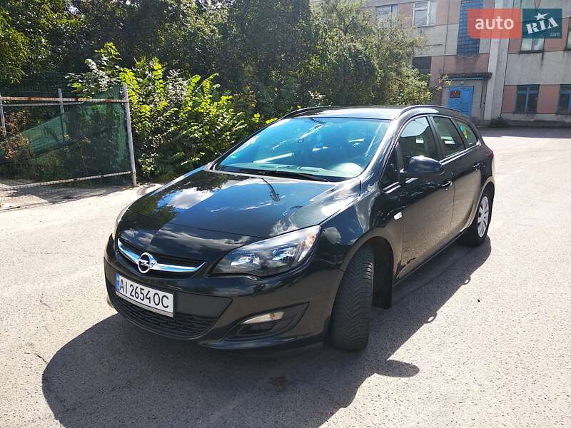 Универсал Opel Astra 2013 в Казатине