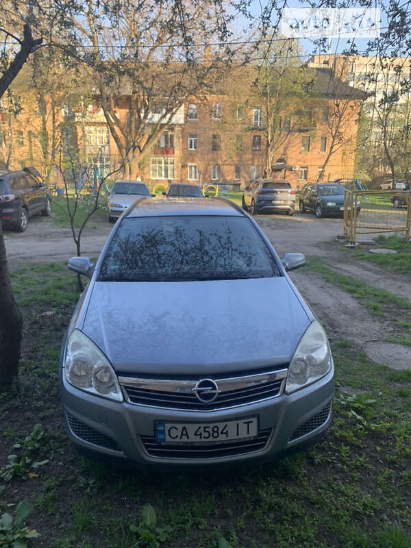 Універсал Opel Astra 2007 в Черкасах