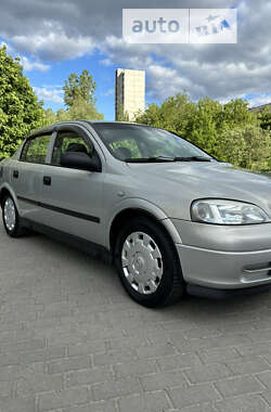 Седан Opel Astra 2006 в Харькове