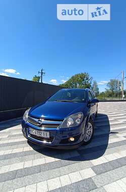 Універсал Opel Astra 2009 в Львові