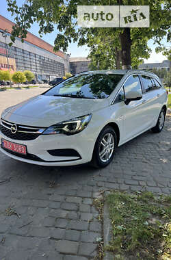 Универсал Opel Astra 2019 в Луцке