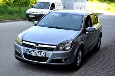 Хэтчбек Opel Astra 2004 в Львове