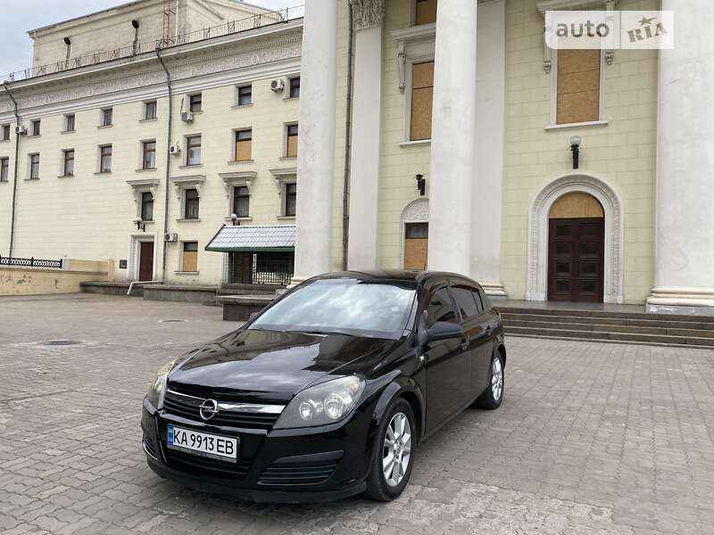 Хэтчбек Opel Astra 2005 в Запорожье