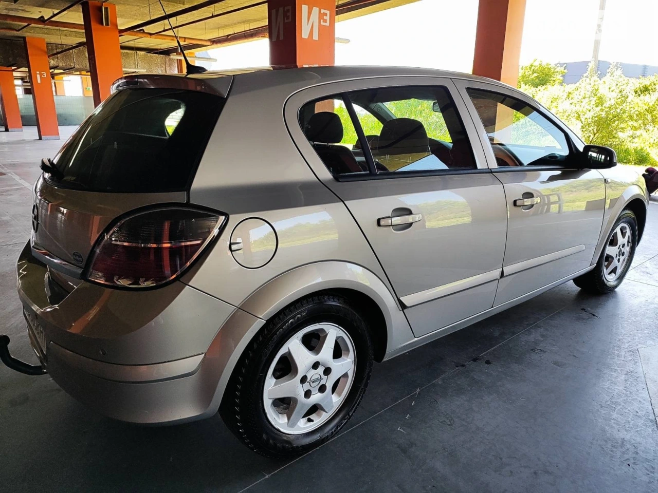 2010 Opel Astra - мініатюра 22