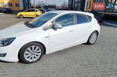 Хэтчбек Opel Astra 2010 в 