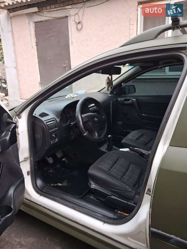 Универсал Opel Astra 2000 в Кривом Роге