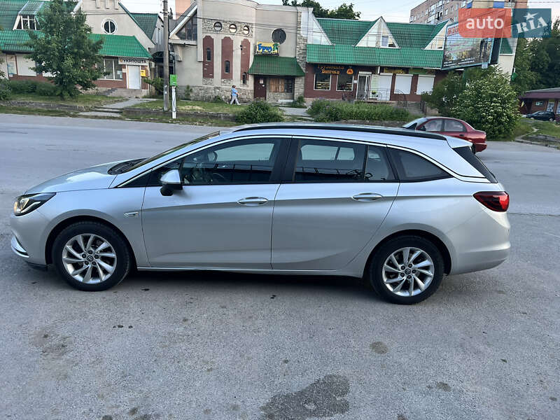 Універсал Opel Astra 2018 в Кам'янець-Подільському