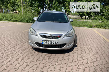 Універсал Opel Astra 2010 в Миргороді
