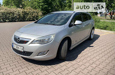 Универсал Opel Astra 2010 в Миргороде