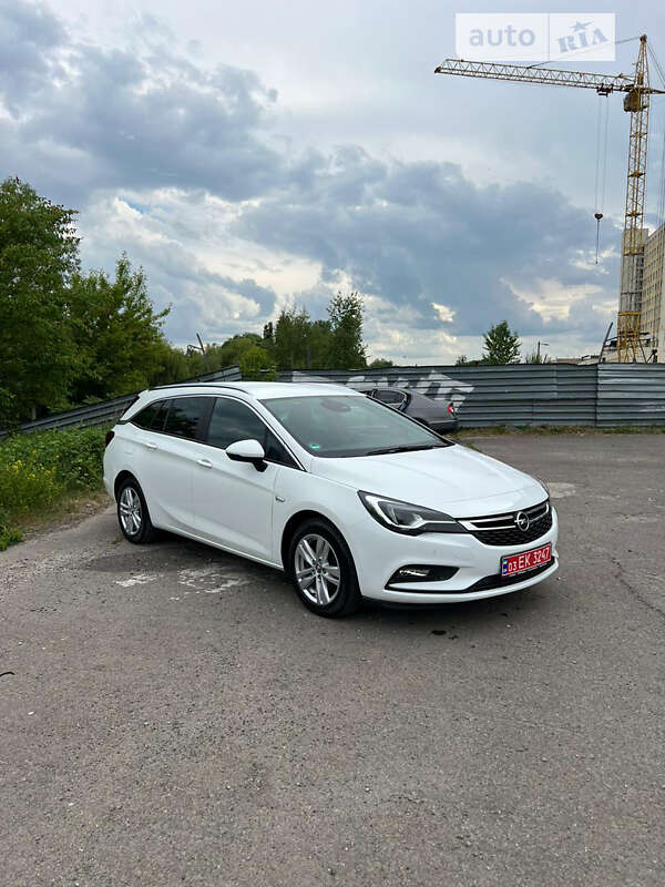 Универсал Opel Astra 2019 в Броварах