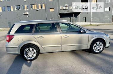 Универсал Opel Astra 2009 в Харькове