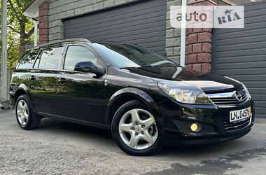 Універсал Opel Astra 2010 в Вінниці