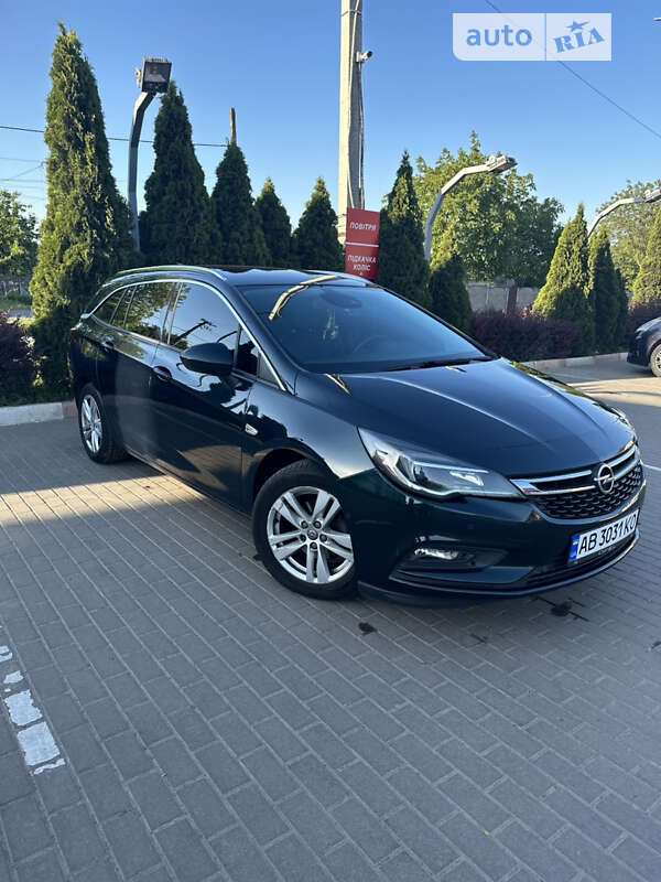 Универсал Opel Astra 2017 в Виннице