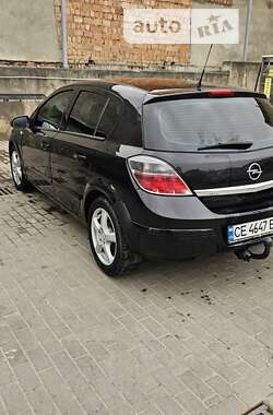 Хэтчбек Opel Astra 2007 в Черновцах