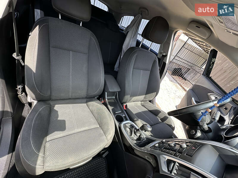 Универсал Opel Astra 2011 в Бучаче