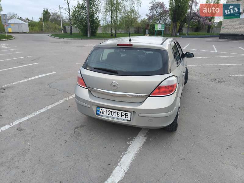 Хетчбек Opel Astra 2007 в Києві фото 5 Хетчбек Opel Astra 2007 в Києві