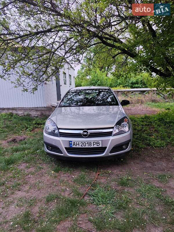 Хетчбек Opel Astra 2007 в Києві фото 9 Хетчбек Opel Astra 2007 в Києві