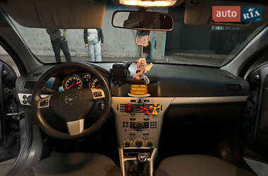 Универсал Opel Astra 2007 в 