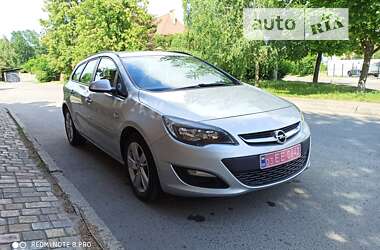 Універсал Opel Astra 2012 в Луцьку