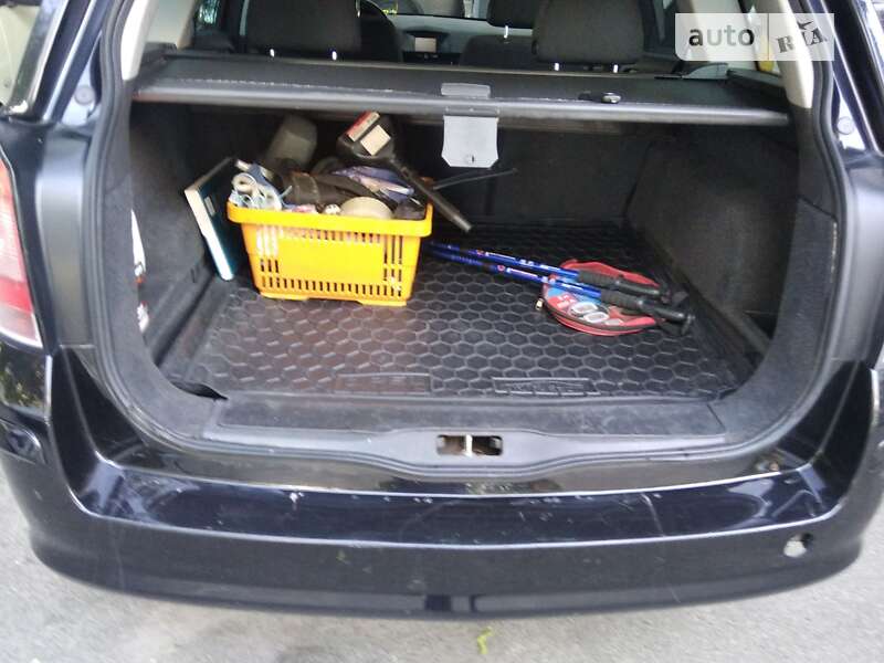 Универсал Opel Astra 2010 в Киеве фото 11 Универсал Opel Astra 2010 в Киеве