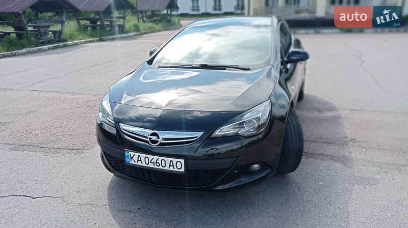 Хэтчбек Opel Astra 2013 в Киеве