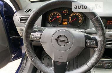 Хэтчбек Opel Astra 2006 в Запорожье
